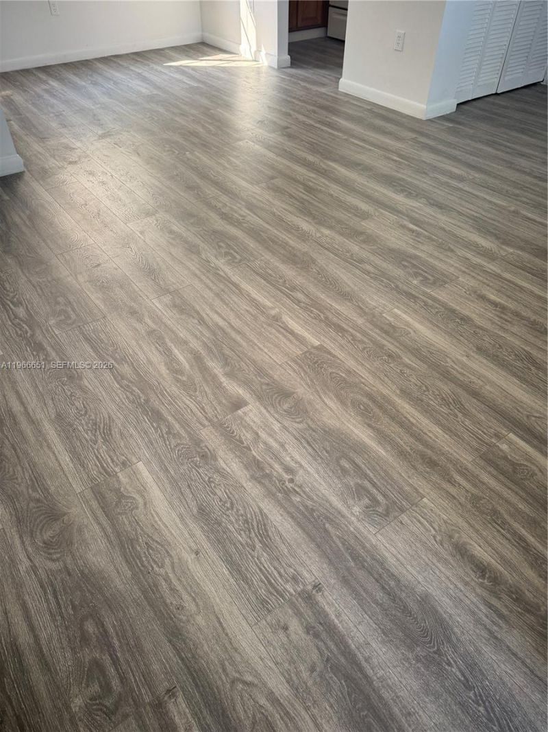 7130 Rue Versailles, Unit 3, Miami Beach, FL 33141 Photo