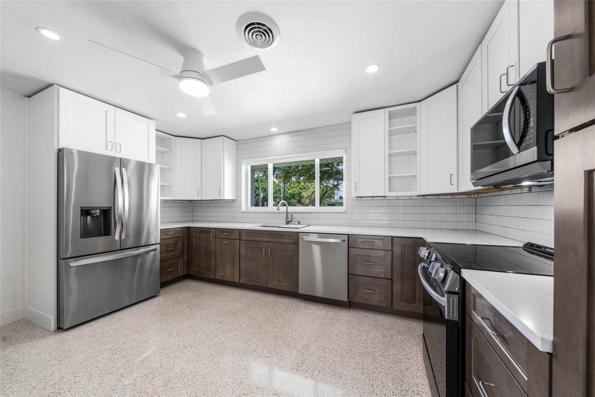 3140 Calle Largo Drive, Hollywood, FL 33021 Photo