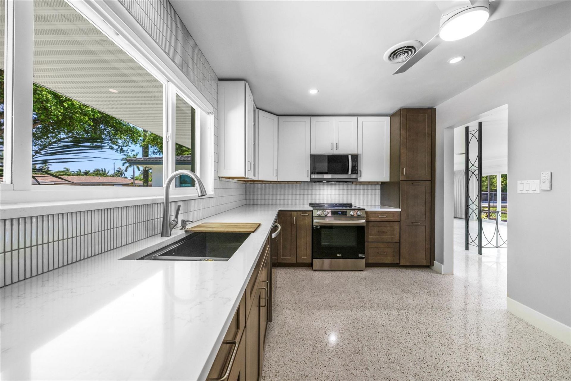 3140 Calle Largo Drive, Hollywood, FL 33021 Photo