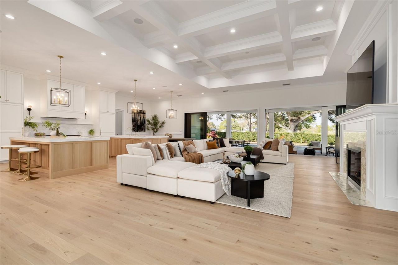 634 Poinsettia Road, Belleair, FL 33756 Photo