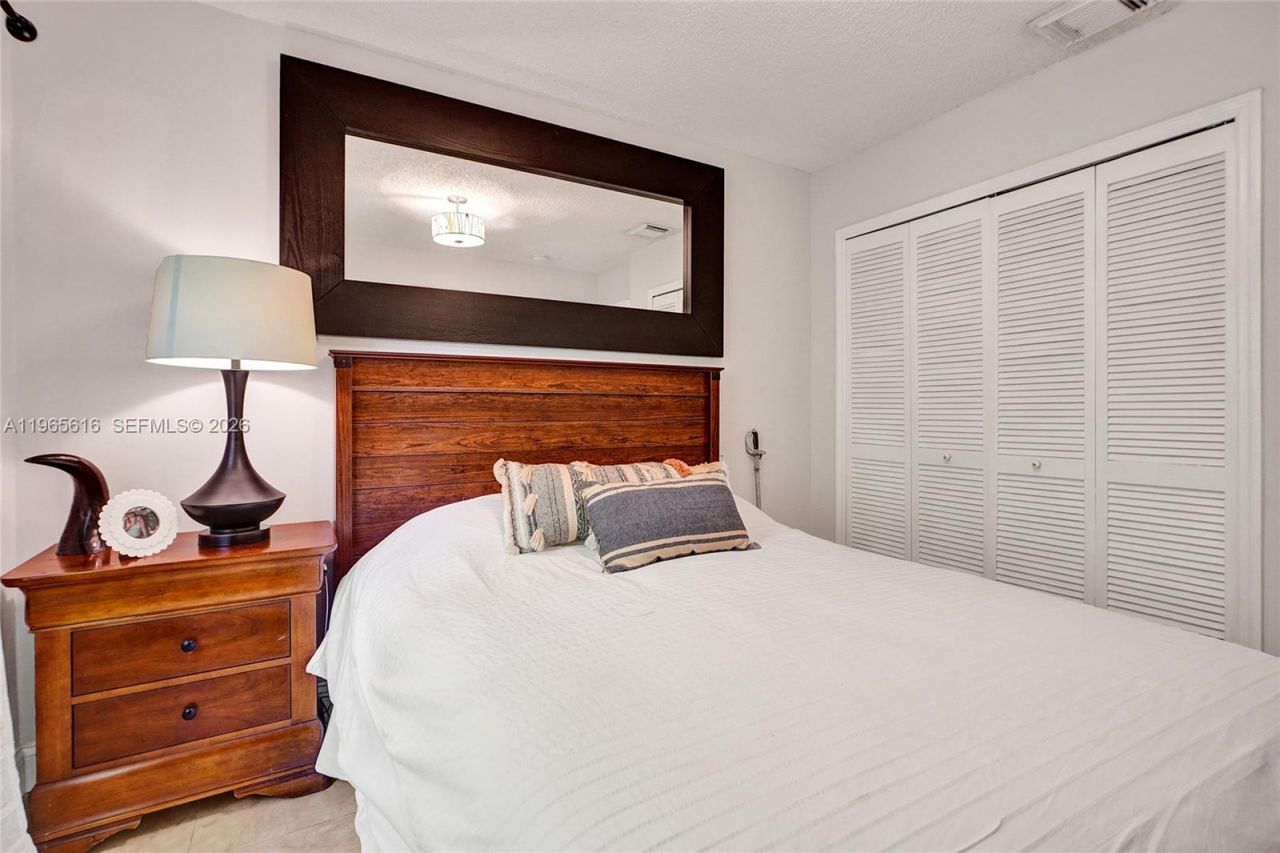 471 SW 92nd Psge, Miami, FL 33174 Photo