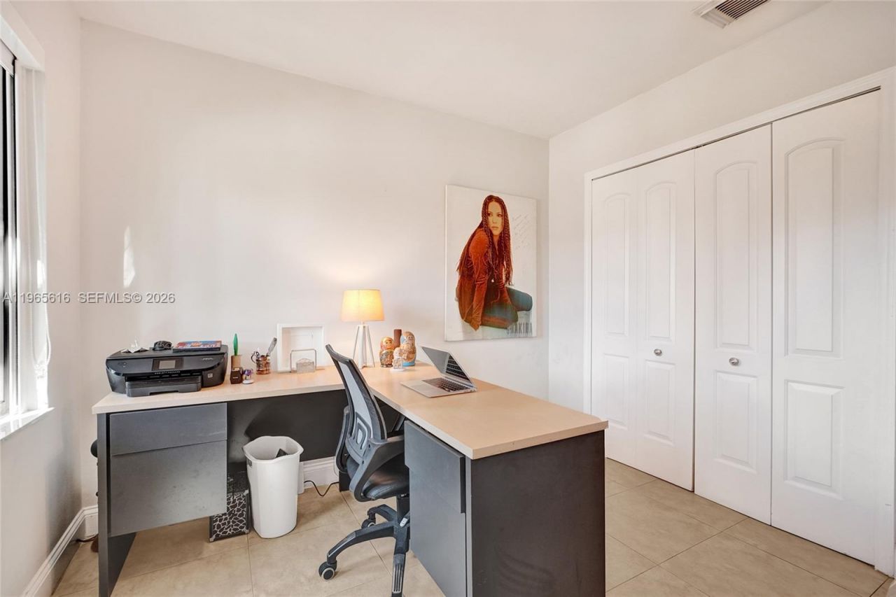 471 SW 92nd Psge, Miami, FL 33174 Photo