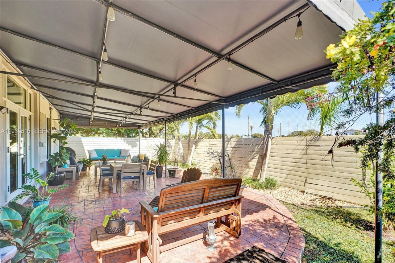 471 SW 92nd Psge, Miami, FL 33174 Photo