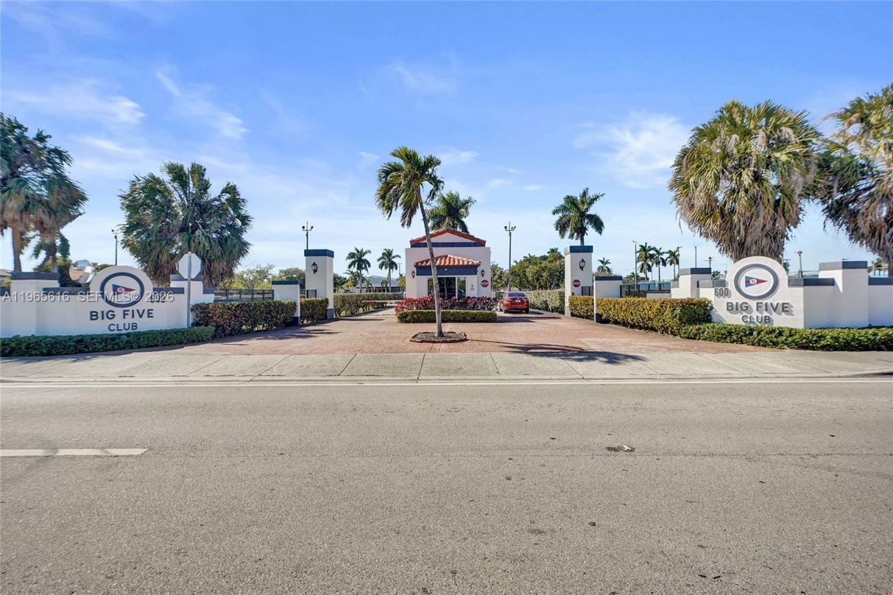 471 SW 92nd Psge, Miami, FL 33174 Photo