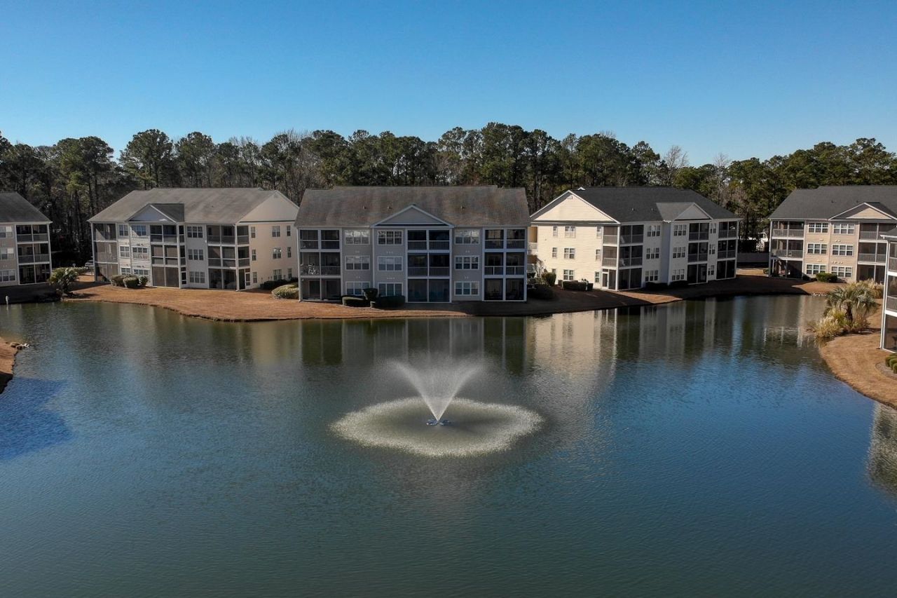 647 Woodmoor Dr. Photo 36