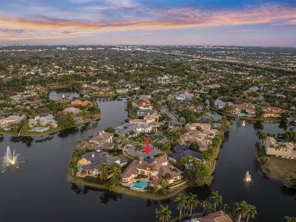 369 Sweet Bay Avenue, Plantation, FL 33324