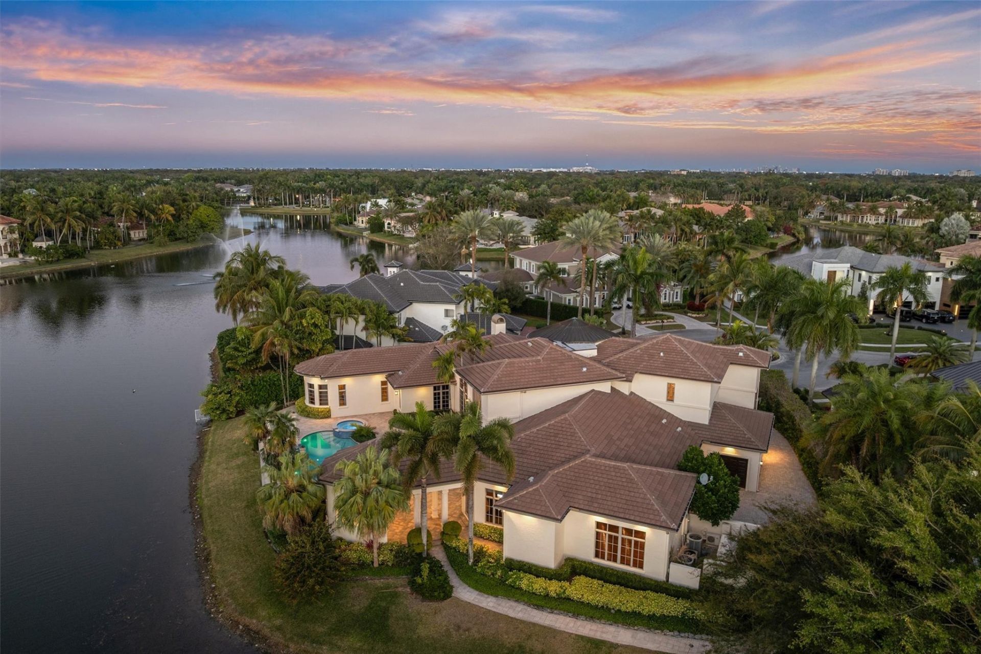 369 Sweet Bay Avenue, Plantation, FL 33324 Photo