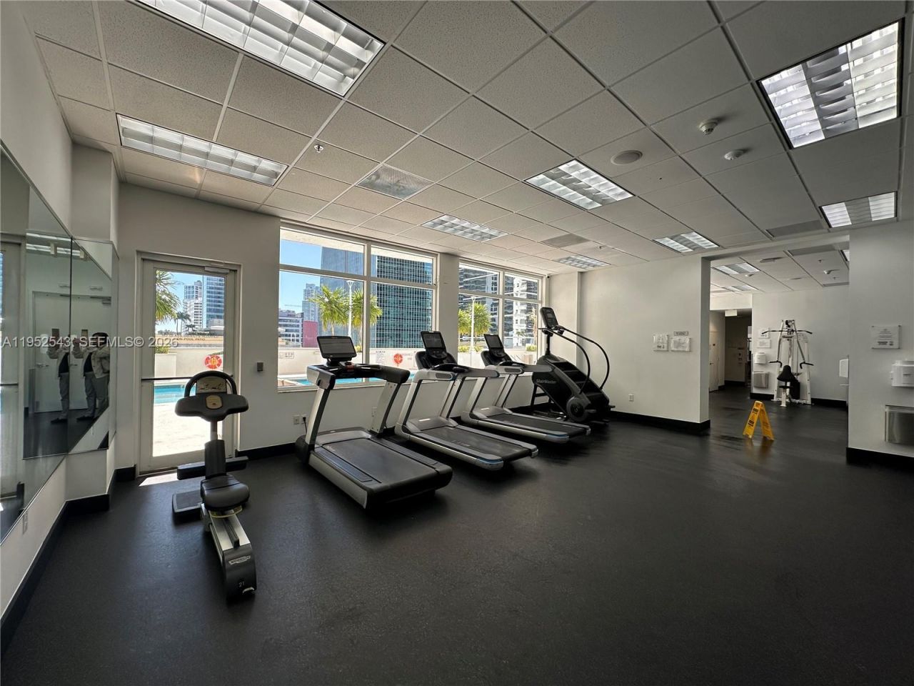 1200 Brickell Bay Dr, Unit 1712, Miami, FL 33131 Photo