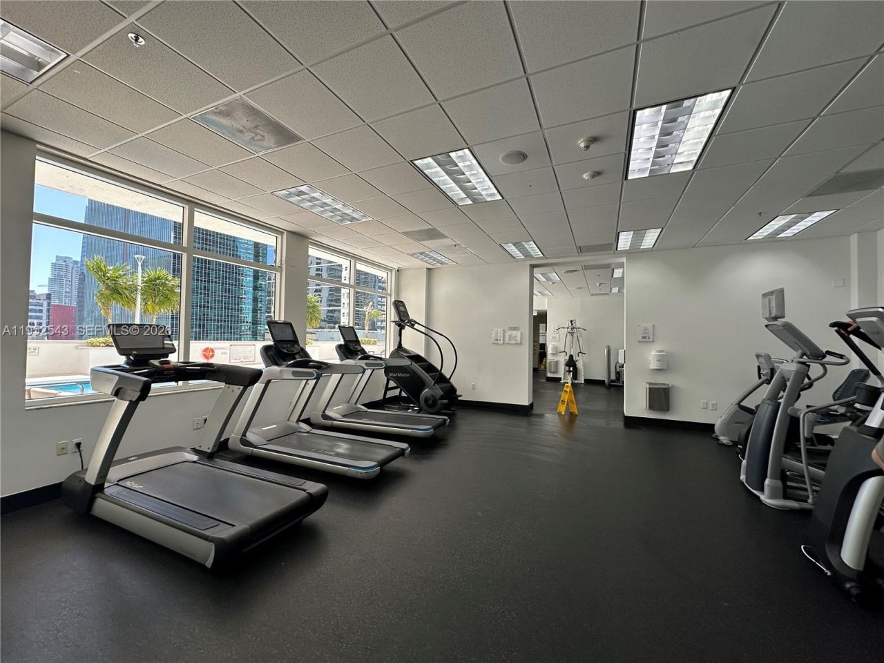 1200 Brickell Bay Dr, Unit 1712, Miami, FL 33131 Photo