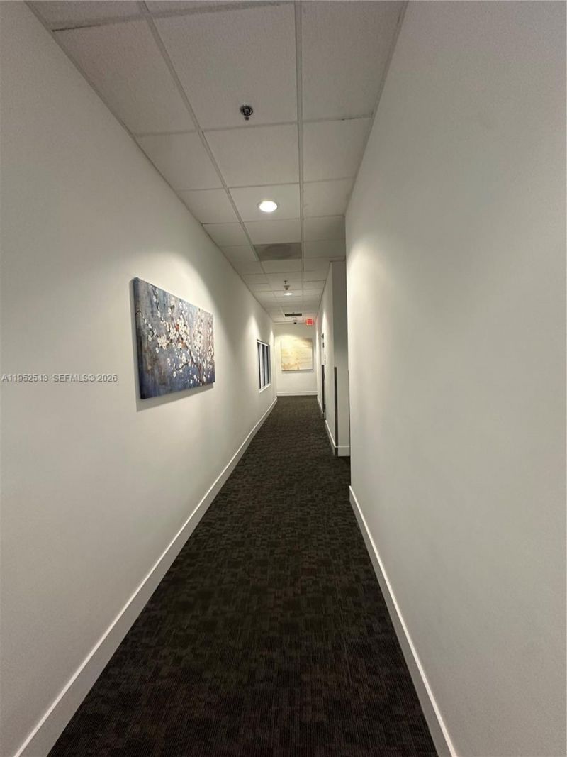 1200 Brickell Bay Dr, Unit 1712, Miami, FL 33131 Photo