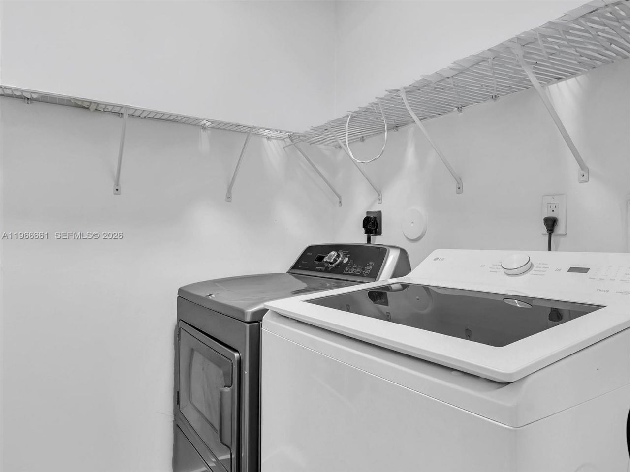 4962 SW 32nd Way , Hollywood, FL 33312 Photo