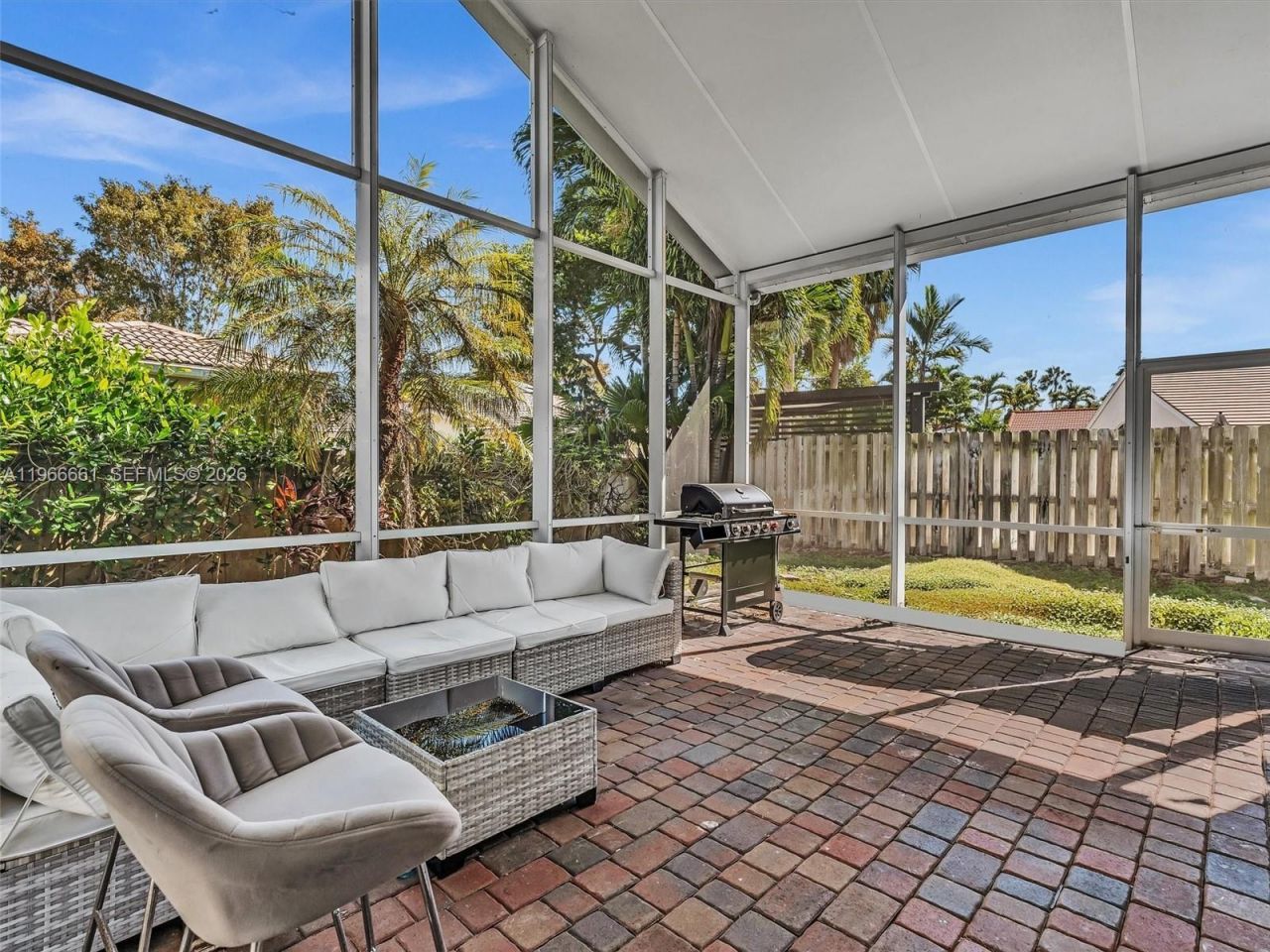 4962 SW 32nd Way , Hollywood, FL 33312 Photo