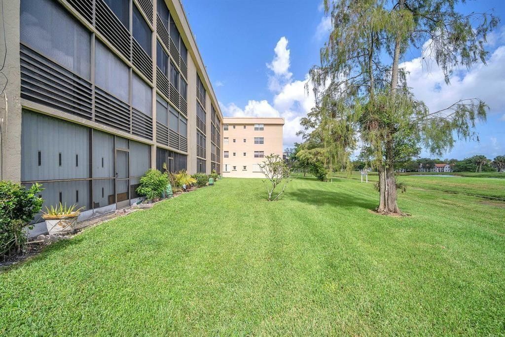 3231 Holiday Springs Boulevard, Unit 105, Margate, FL 33063 Photo