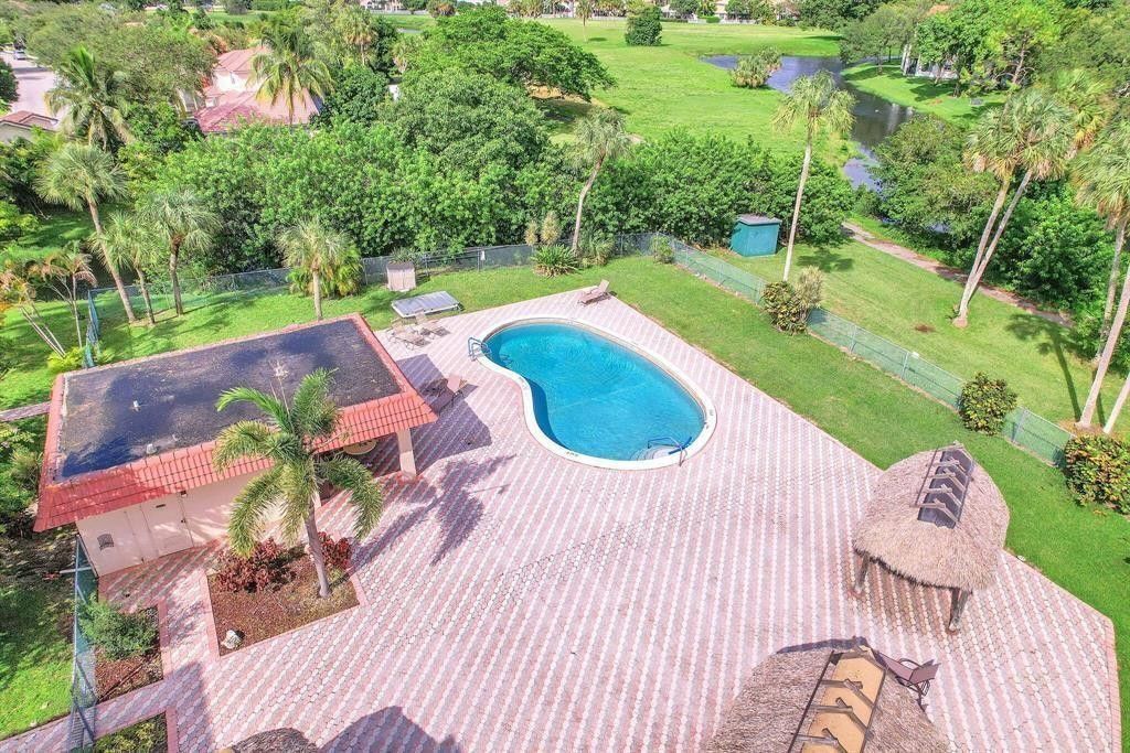 3231 Holiday Springs Boulevard, Unit 105, Margate, FL 33063 Photo