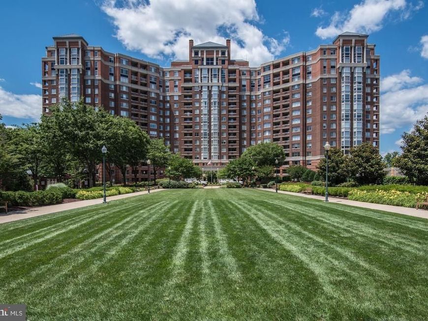 5809 Nicholson Lane, Unit 903, Bethesda, MD 20852 Main Photo