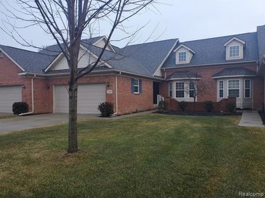 13407 Shire Lane, Southgate, MI 48195