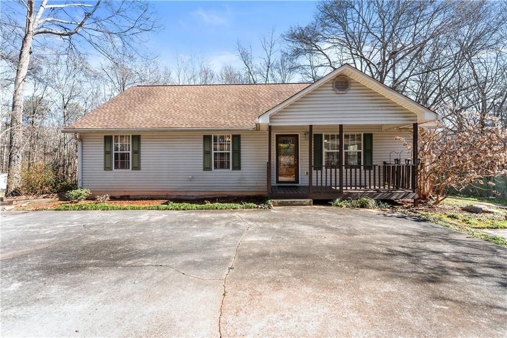 3026 Summer Lake Drive, Gainesville, GA 30506 Main Photo
