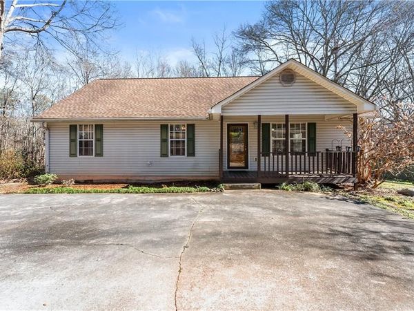 3026 Summer Lake Drive, Gainesville, GA 30506