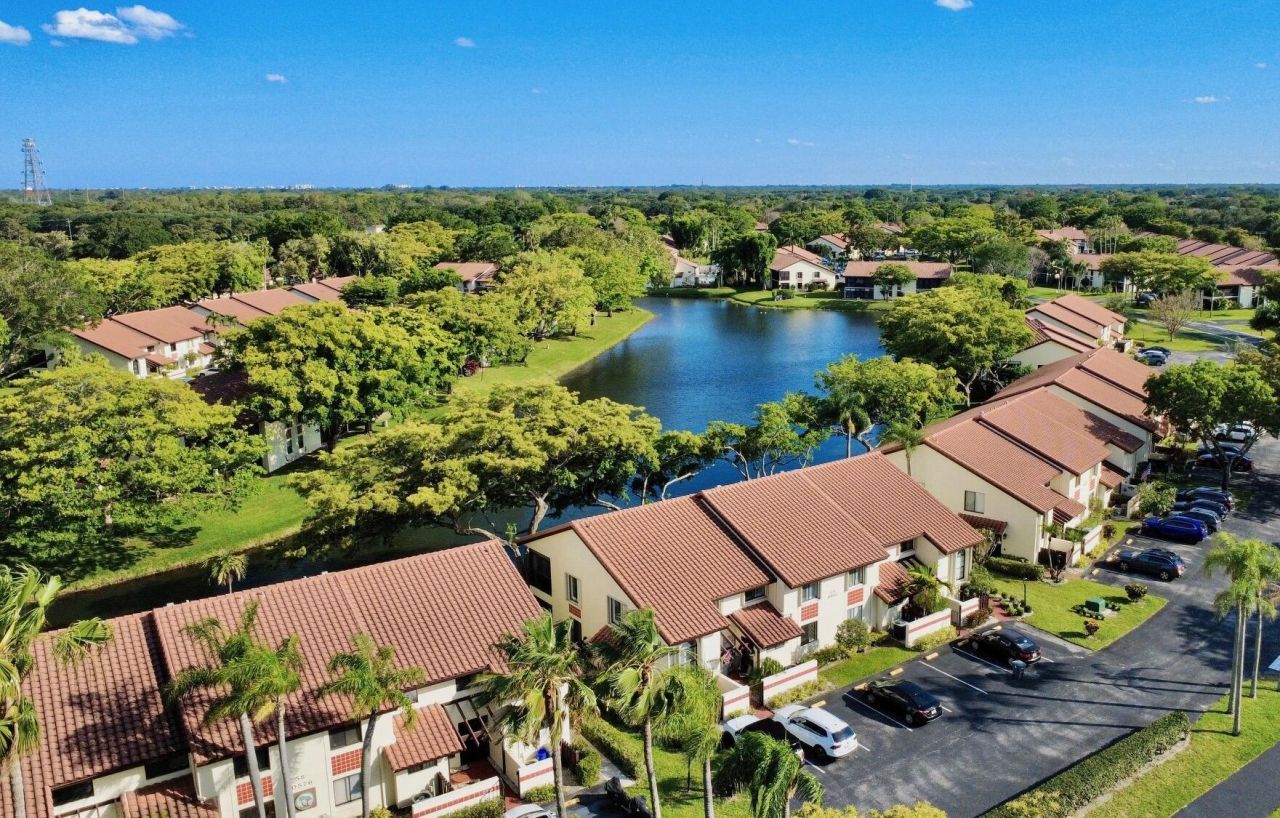10615 Ocean Palm Way, Unit 102, Boynton Beach, FL 33437 Photo