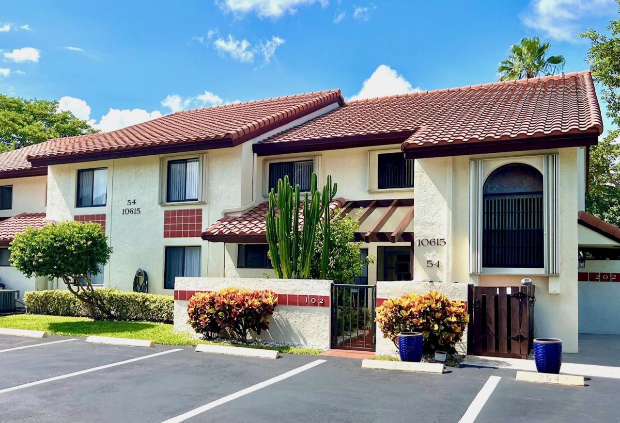 10615 Ocean Palm Way, Unit 102, Boynton Beach, FL 33437 Photo