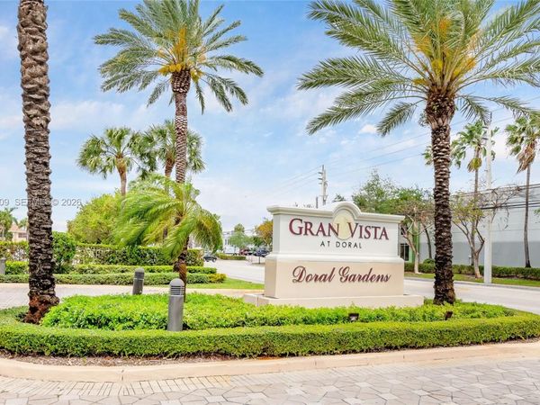 4350 NW 79th Ave, Unit 1B, Doral, FL 33166