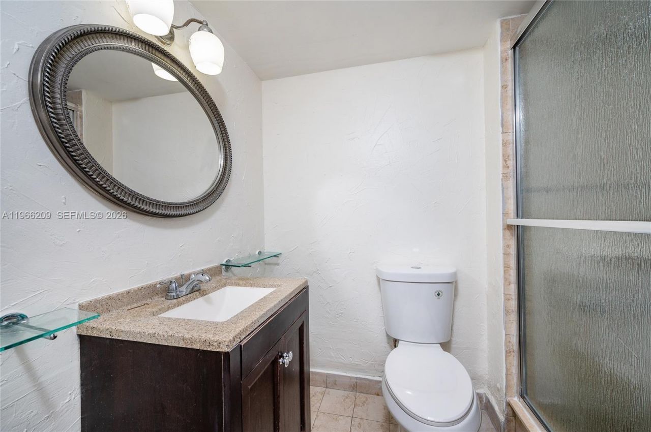 4350 NW 79th Ave, Unit 1B, Doral, FL 33166 Photo