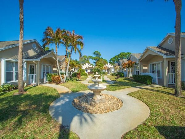 612 NW San Remo Circle, Port St. Lucie, FL 34986