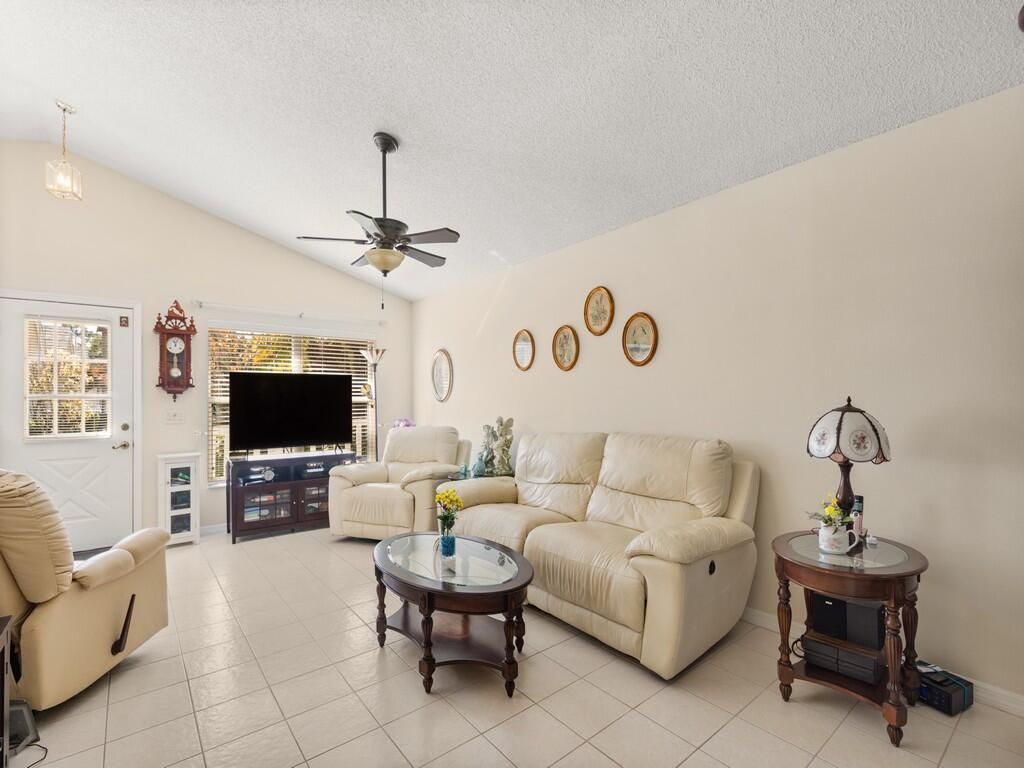 612 NW San Remo Circle, Port Saint Lucie, FL 34986 Photo