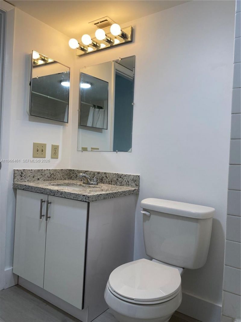 1075 Riverside Dr , Unit 405, Coral Springs, FL 33071 Photo