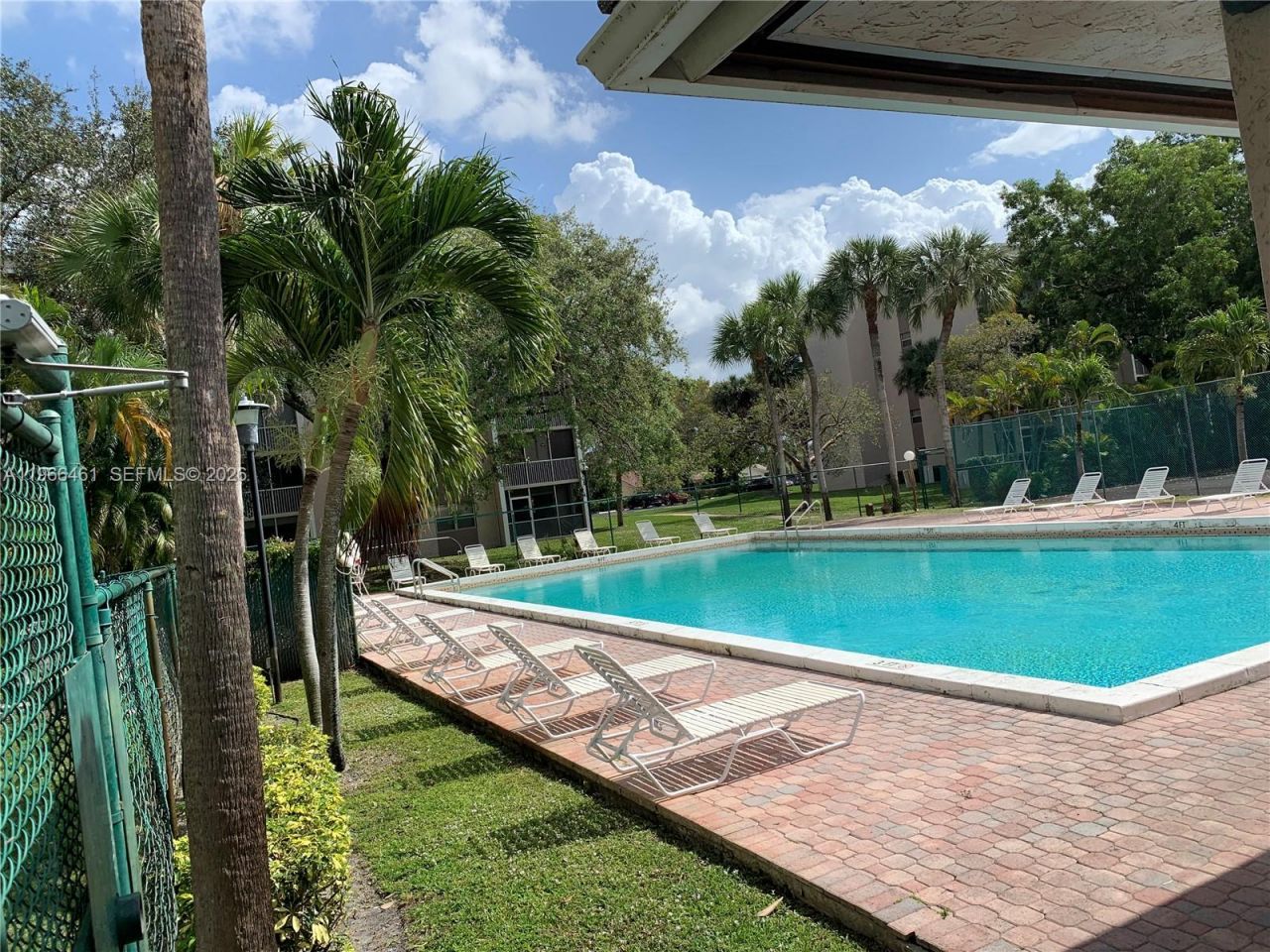 1075 Riverside Dr , Unit 405, Coral Springs, FL 33071 Photo