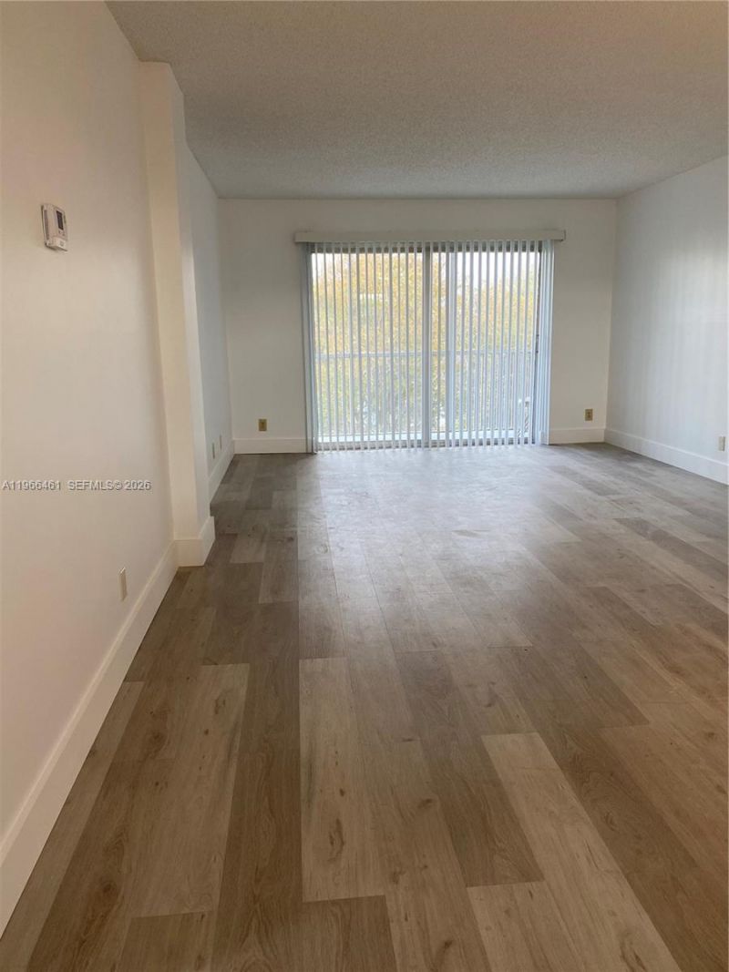 1075 Riverside Dr , Unit 405, Coral Springs, FL 33071 Photo