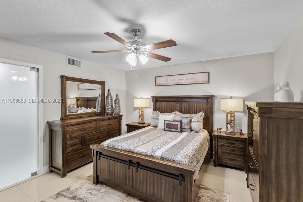 10951 W Okeechobee Rd, Unit 101, Hialeah Gardens, FL 33018 Photo