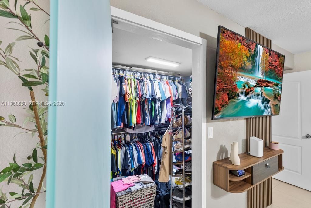 10951 W Okeechobee Rd, Unit 101, Hialeah Gardens, FL 33018 Photo