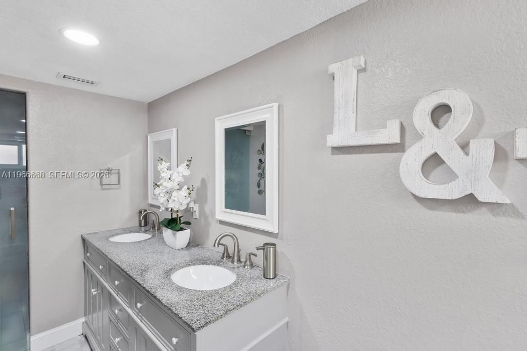 10951 W Okeechobee Rd, Unit 101, Hialeah Gardens, FL 33018 Photo