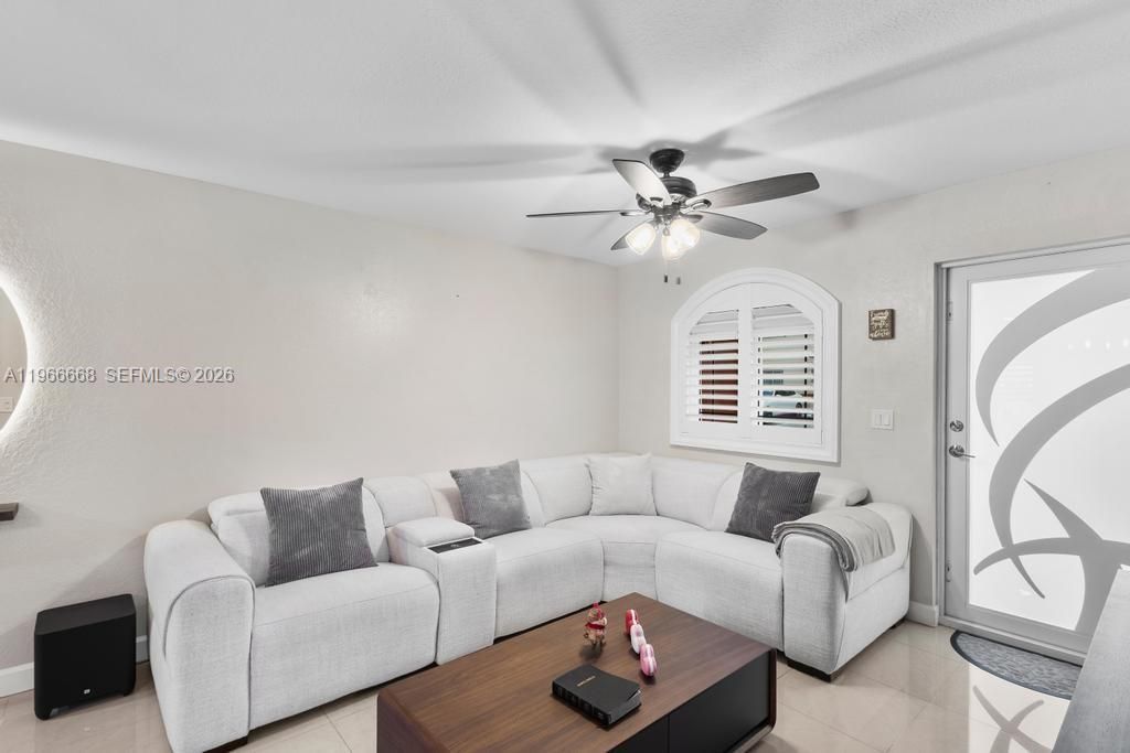 10951 W Okeechobee Rd, Unit 101, Hialeah Gardens, FL 33018 Photo