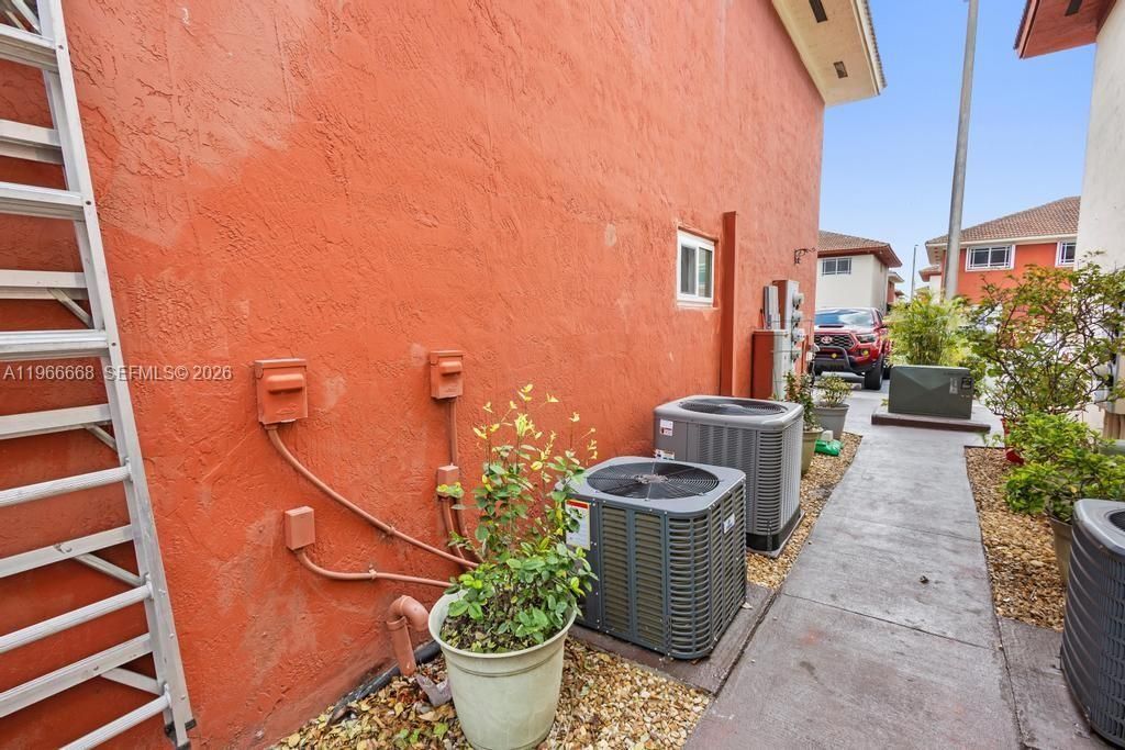 10951 W Okeechobee Rd, Unit 101, Hialeah Gardens, FL 33018 Photo