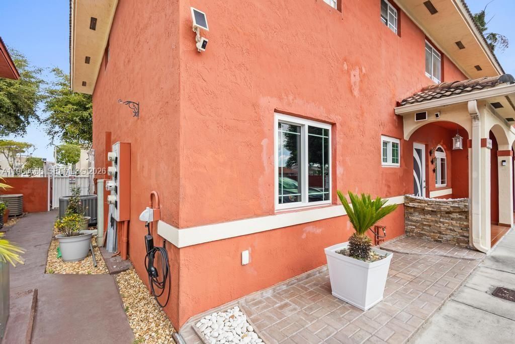 10951 W Okeechobee Rd, Unit 101, Hialeah Gardens, FL 33018 Photo