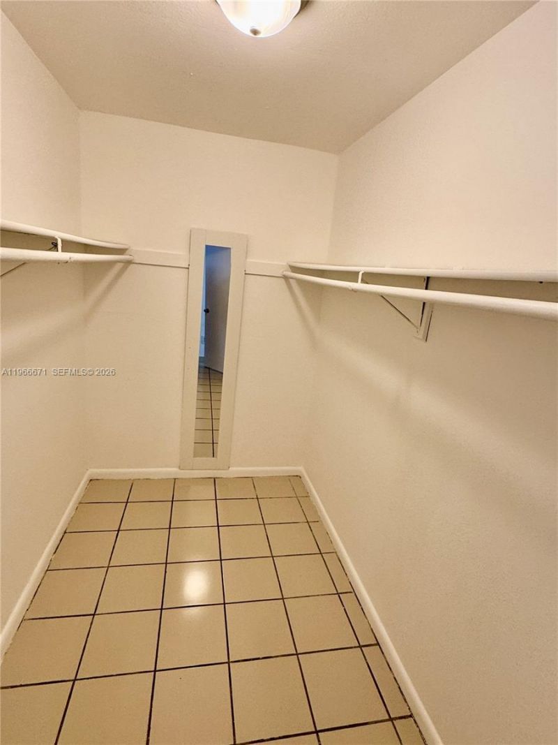 1481 NE 150th St, Unit 102, Miami, FL 33161 Photo