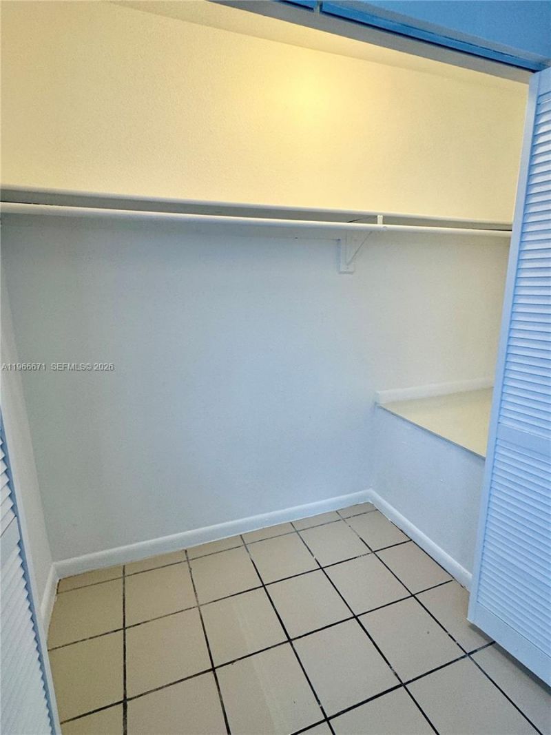 1481 NE 150th St, Unit 102, Miami, FL 33161 Photo