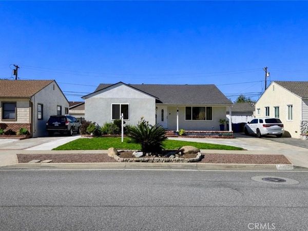 4151 Los Coyotes Diagonal, Lakewood, CA 90713