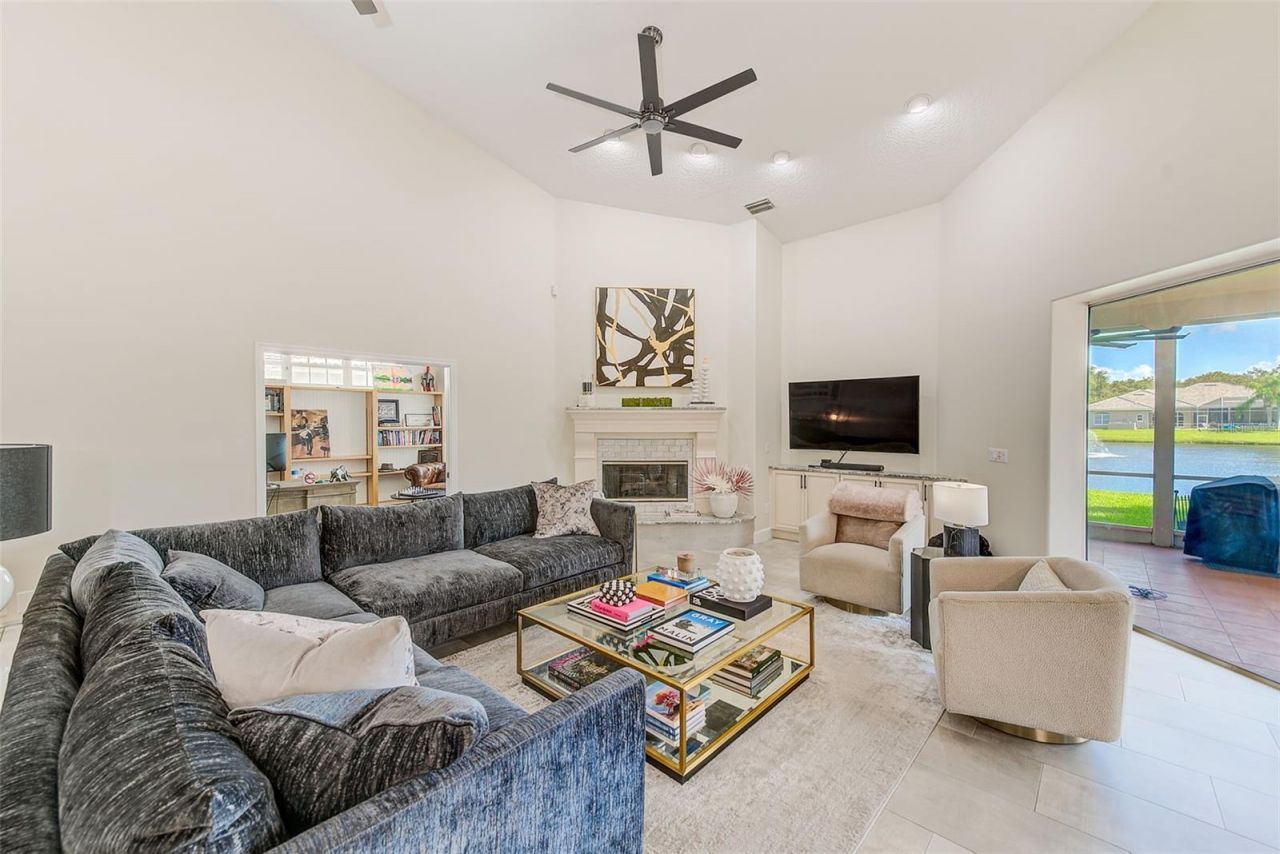 7462 Watersilk Drive N, Pinellas Park, FL 33782 Photo