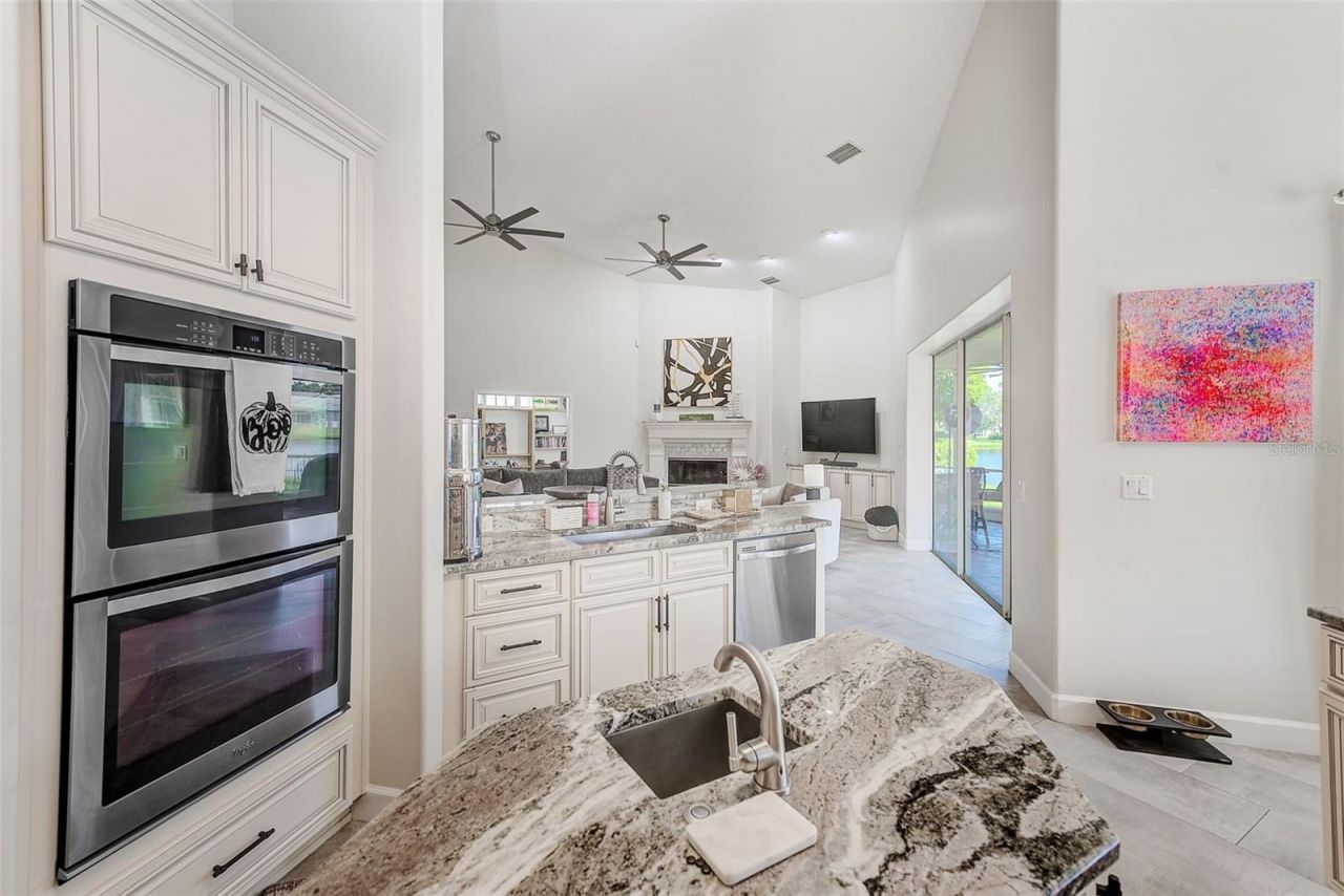 7462 Watersilk Drive N, Pinellas Park, FL 33782 Photo