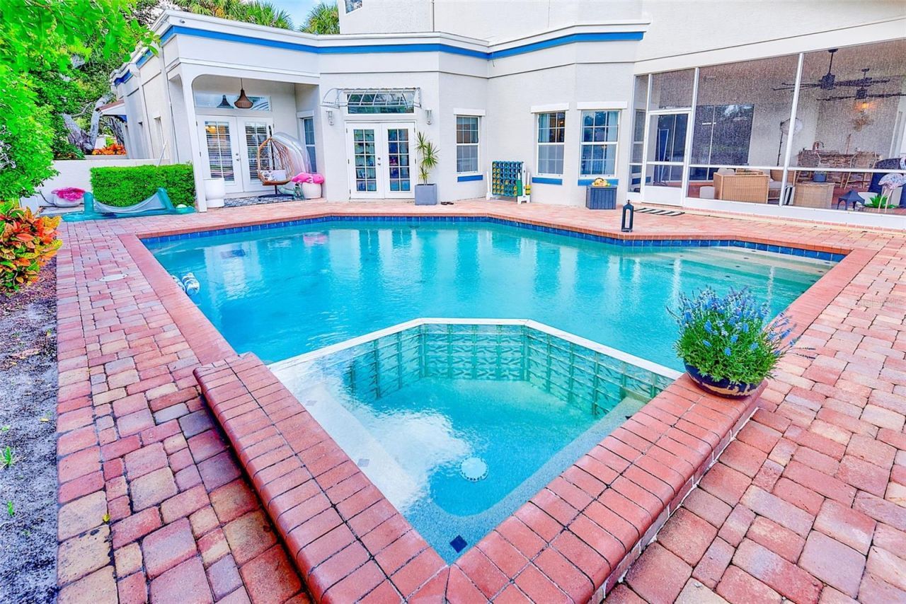 7462 Watersilk Drive N, Pinellas Park, FL 33782 Photo