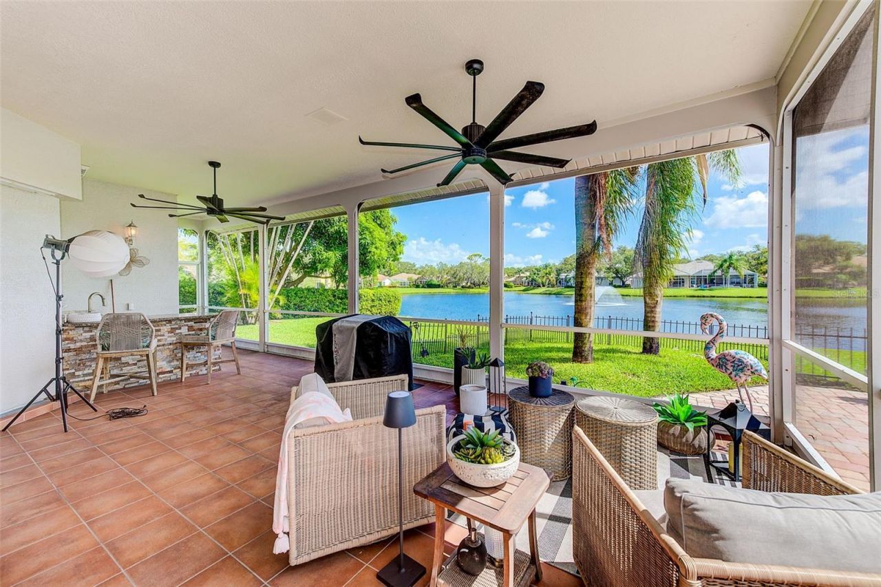 7462 Watersilk Drive N, Pinellas Park, FL 33782 Photo