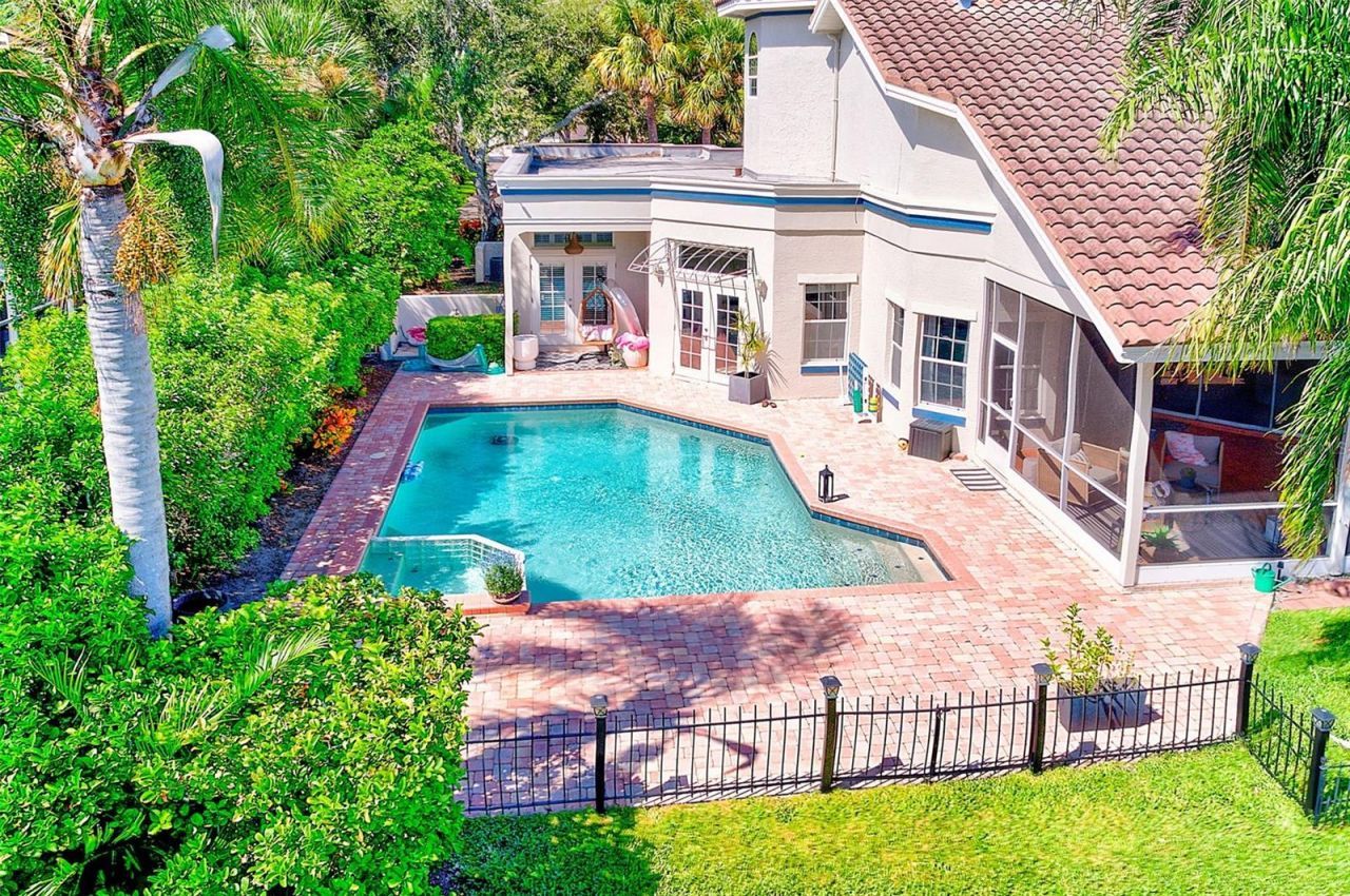 7462 Watersilk Drive N, Pinellas Park, FL 33782 Photo