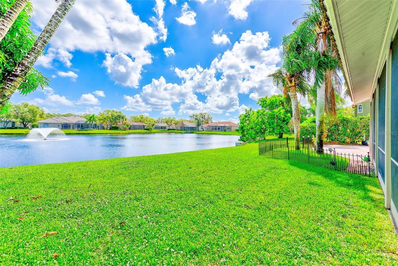 7462 Watersilk Drive N, Pinellas Park, FL 33782 Photo