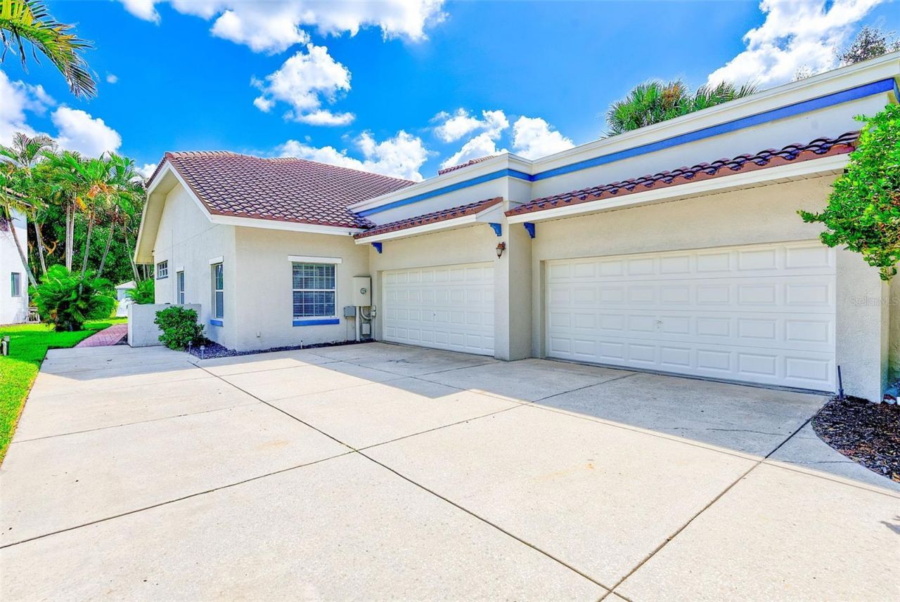 7462 Watersilk Drive N, Pinellas Park, FL 33782 Photo