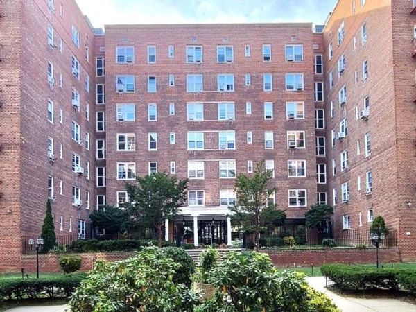 105-25 64th Avenue , Unit 2G, Forest Hills, NY 11375