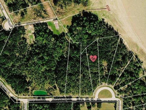 8407 Southern Shore Court, Kemp, TX 75143