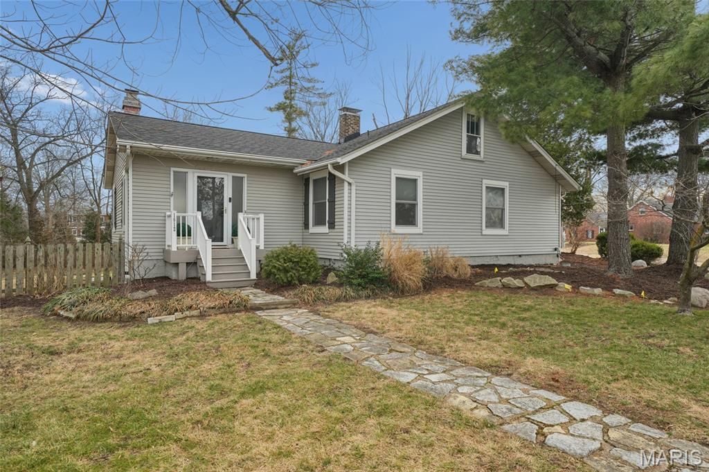 1612 Dougherty Ferry Road, Kirkwood, MO 63122 Main Photo